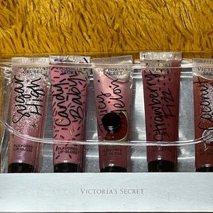 VICTORIA SECRET LIP GLOSS SET - BRAND NEW - WOW!